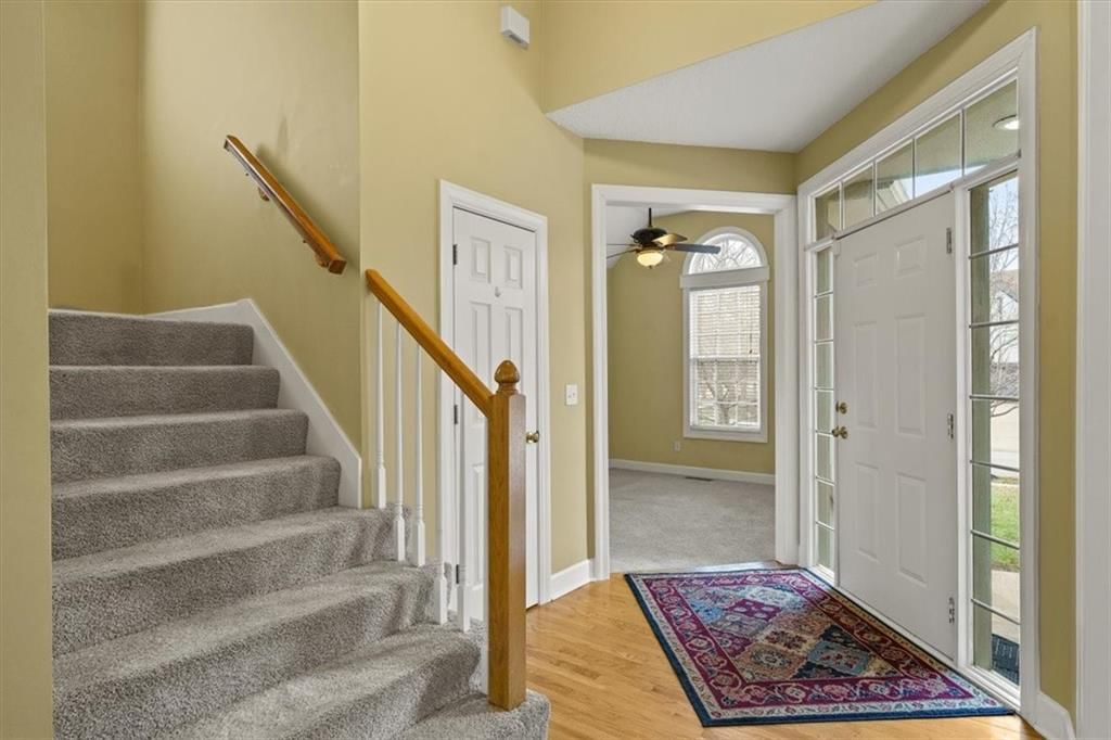 Photo 3 of 28 - 12127 Grand Avenue