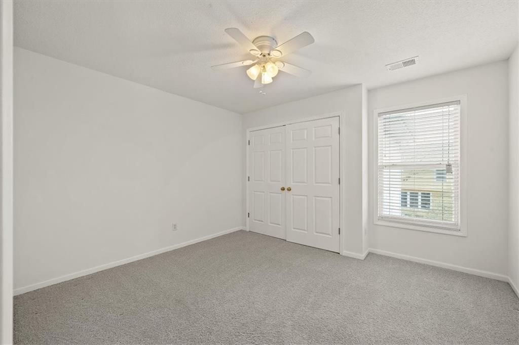 Photo 22 of 28 - 12127 Grand Avenue