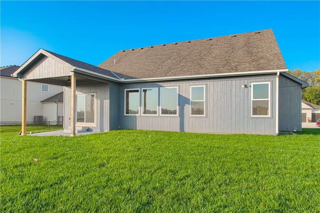 2341 Fishing Lane — photo 36