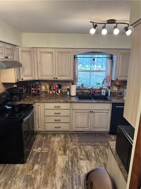 804 N Fulton Street — photo 17