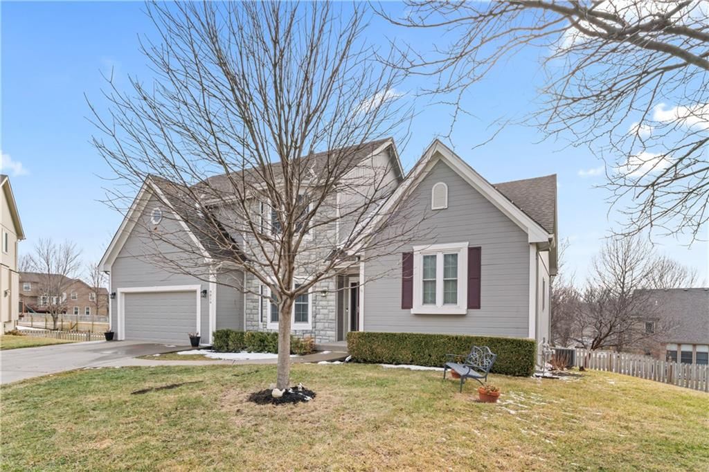 9816 N Hedges Street — photo 6