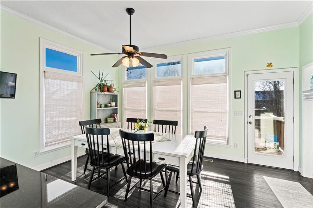 9816 N Hedges Street — photo 15