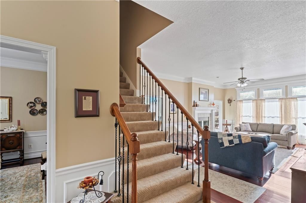 9816 N Hedges Street — photo 38