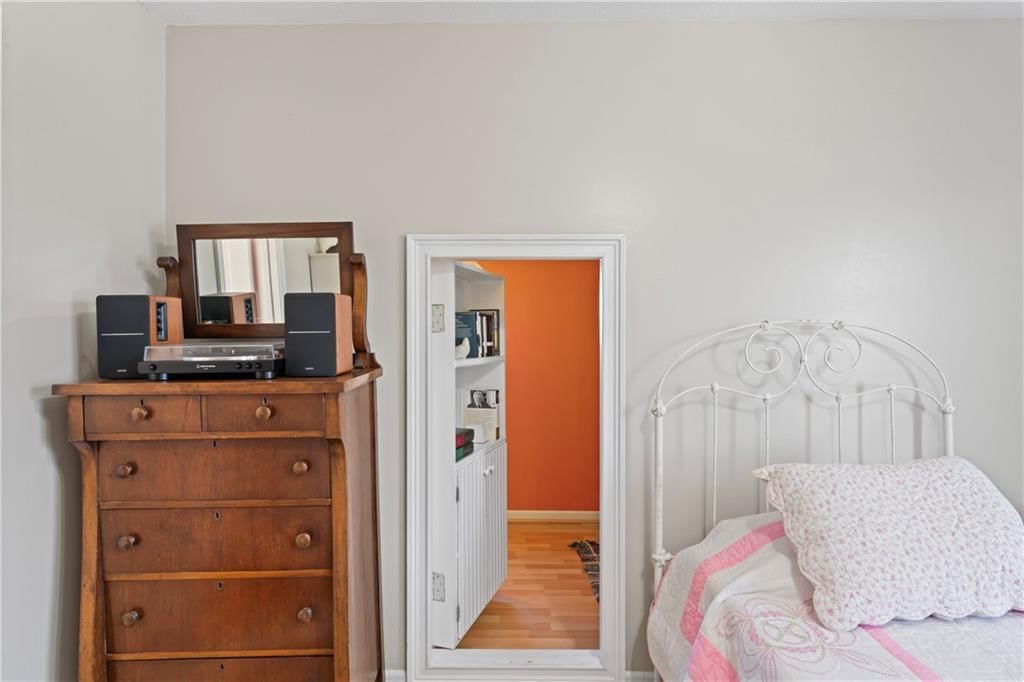 9816 N Hedges Street — photo 47