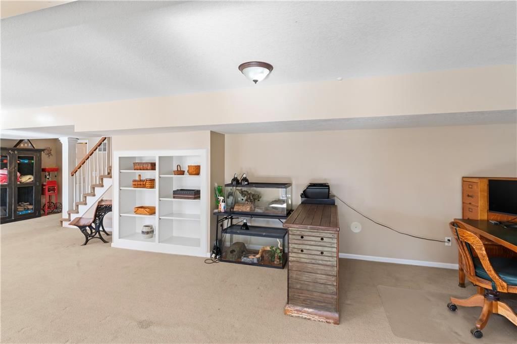 9816 N Hedges Street — photo 61