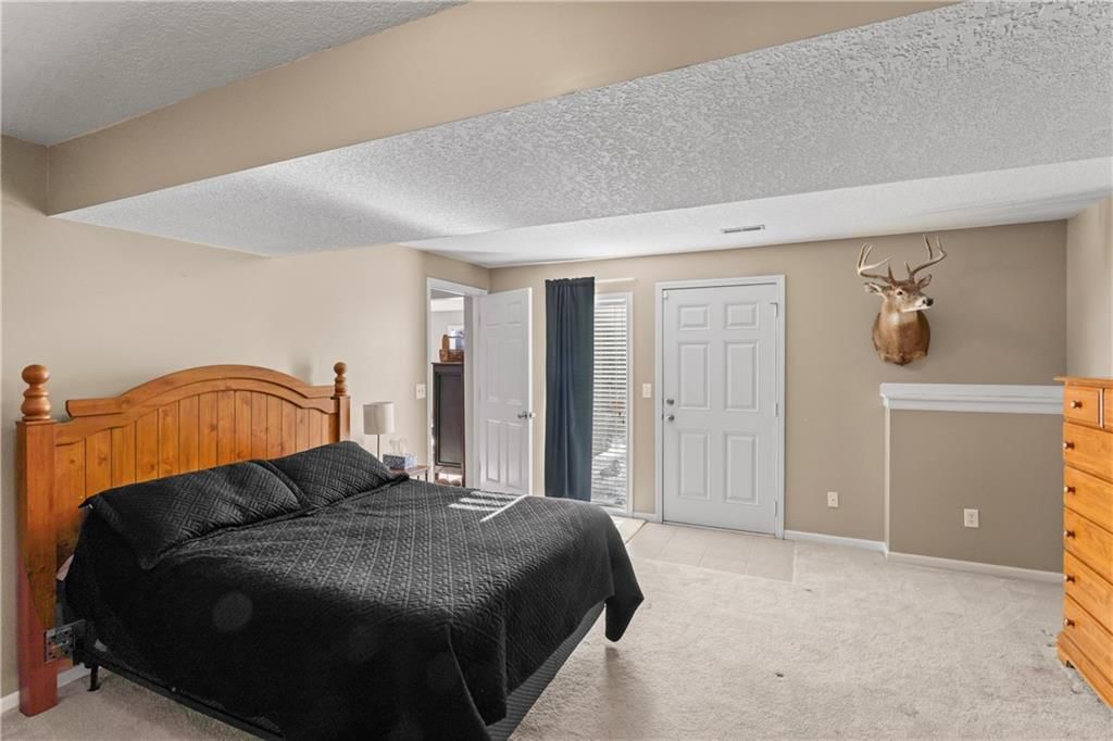9816 N Hedges Street — photo 66