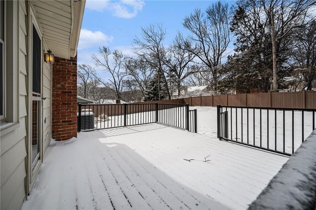 6810 N Euclid Avenue — photo 24