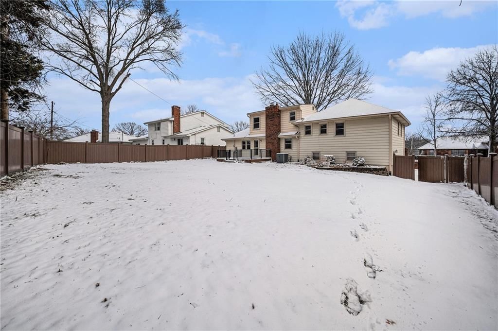 6810 N Euclid Avenue — photo 27
