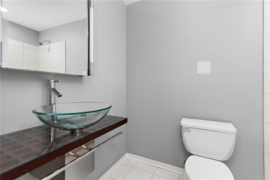 2107 Grand Boulevard — photo 18