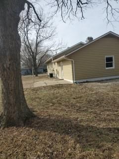 601 E Swan Street — photo 9