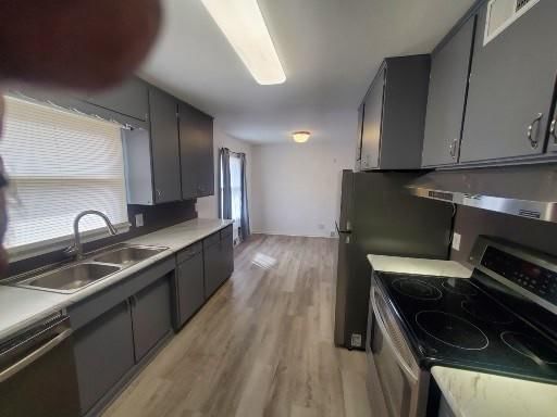 601 E Swan Street — photo 21