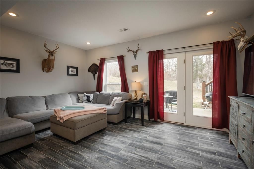 629 Oakmont Drive — photo 32