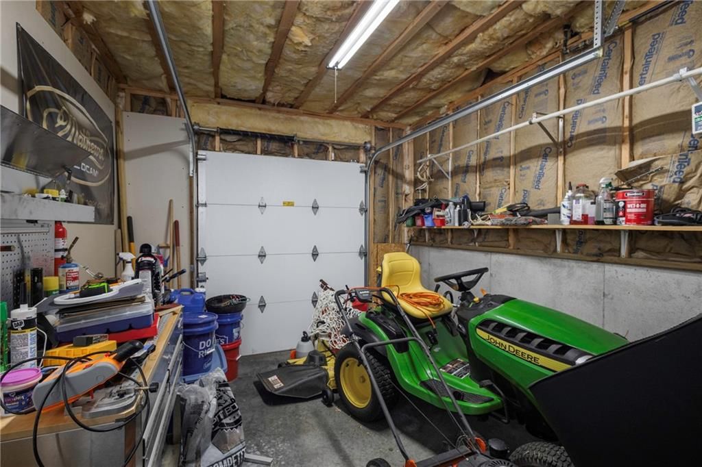 629 Oakmont Drive — photo 37