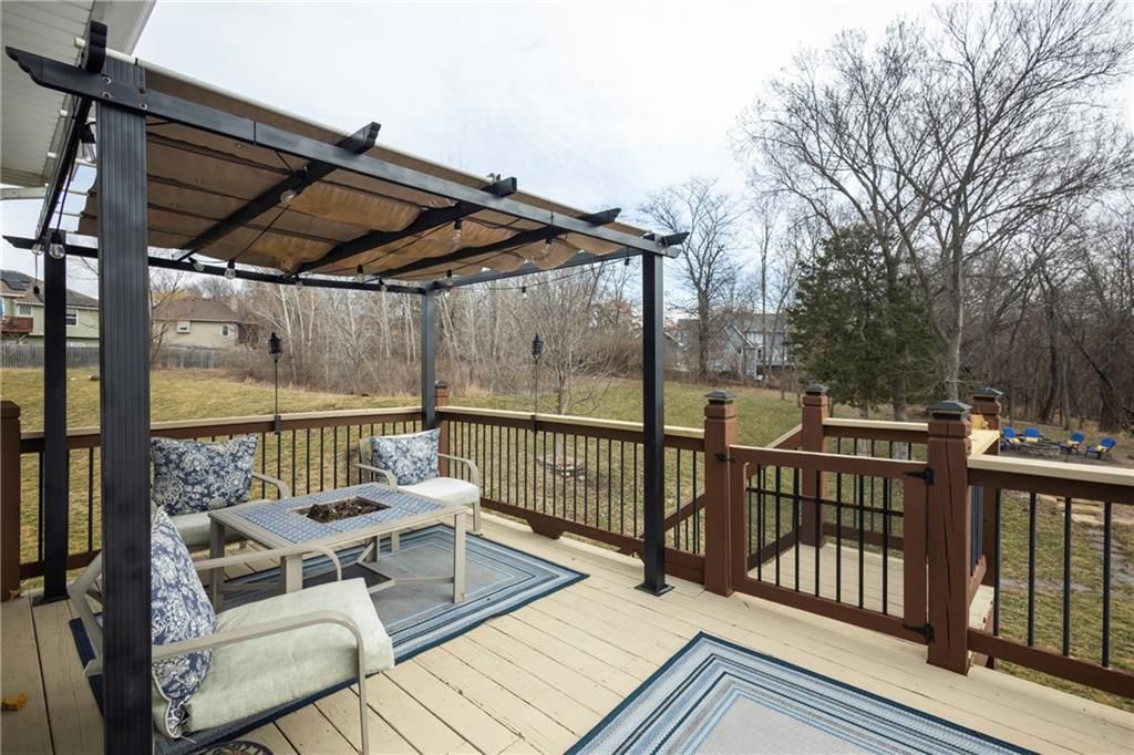 629 Oakmont Drive — photo 39