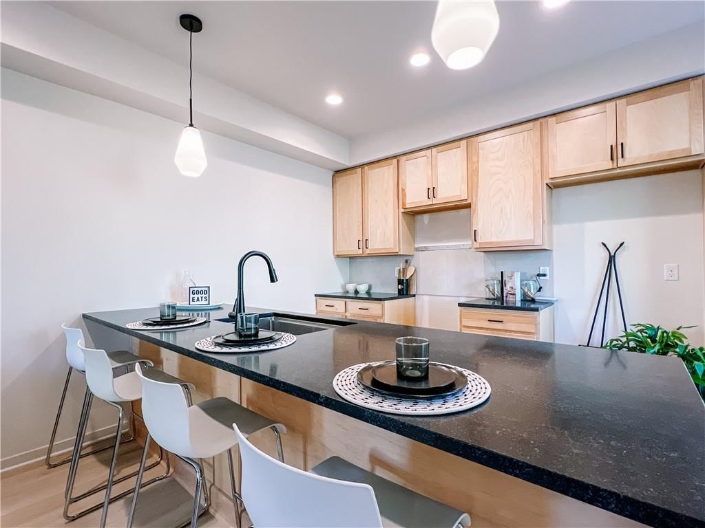 3320 Tracy Avenue — photo 10
