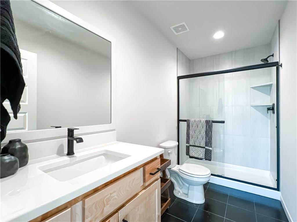 3320 Tracy Avenue — photo 13