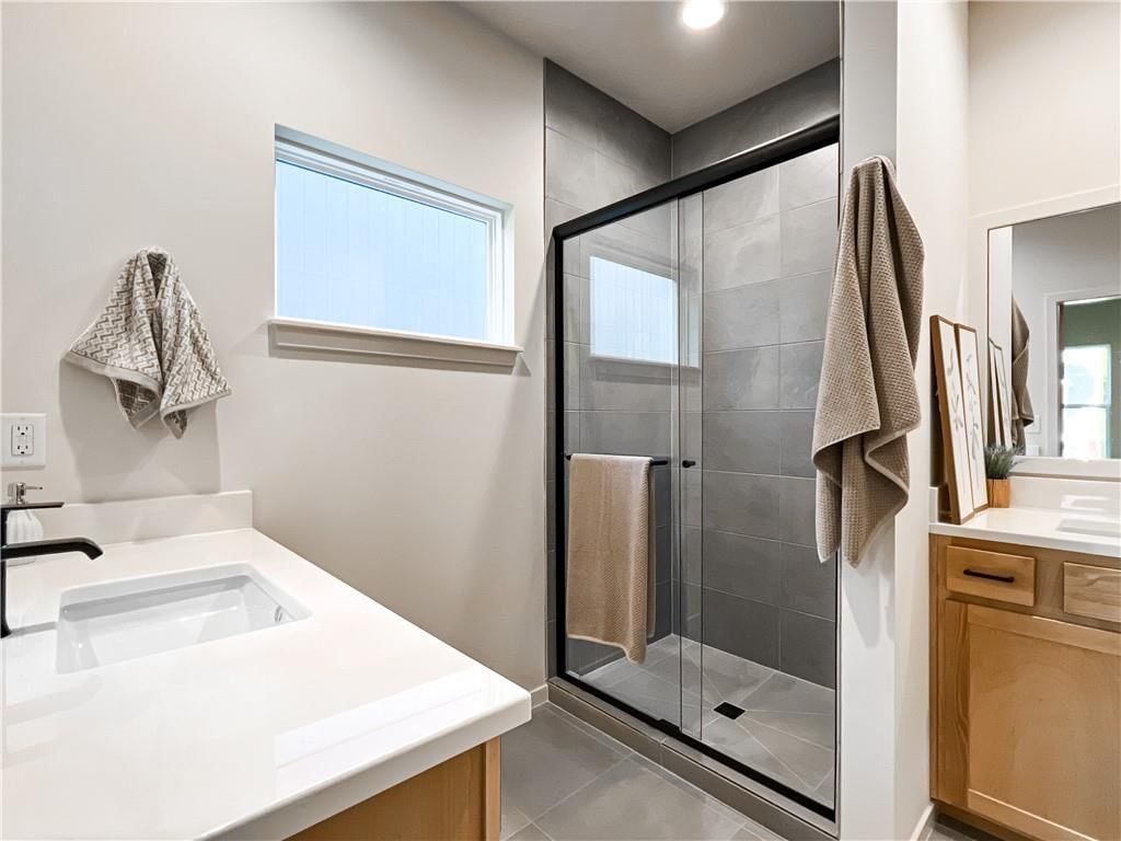 3320 Tracy Avenue — photo 26