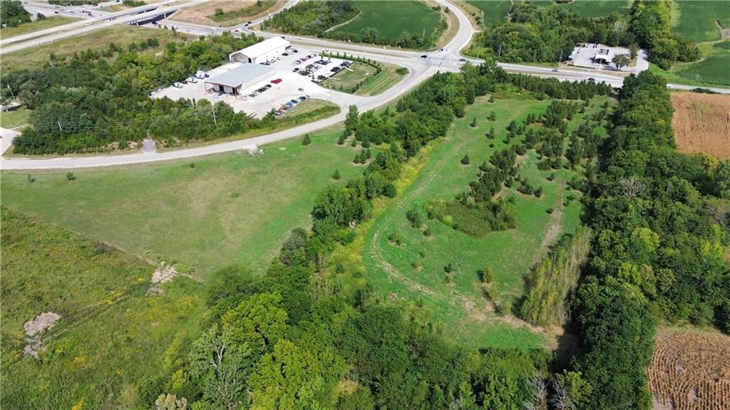 3990 SE M-150 Highway — photo 4