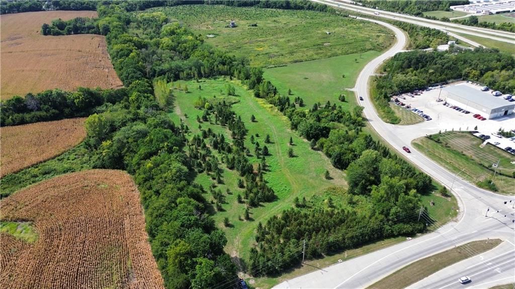 3990 SE M-150 Highway — photo 5