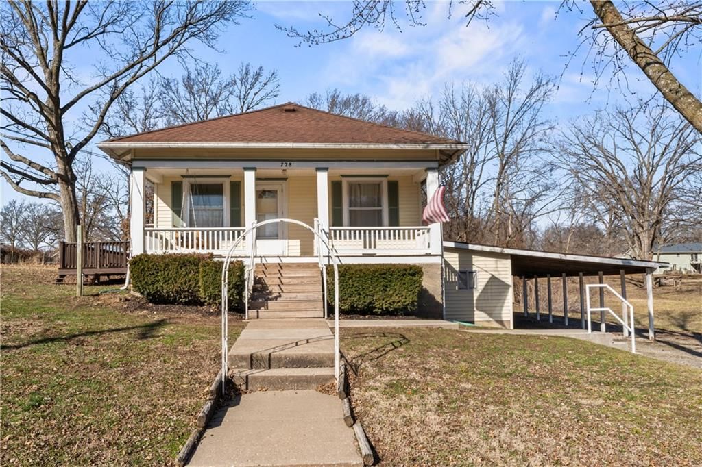 728 Pine Street — photo 1