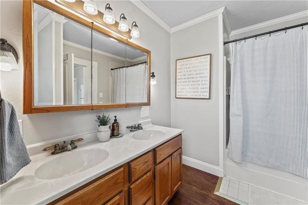 728 Pine Street — photo 24