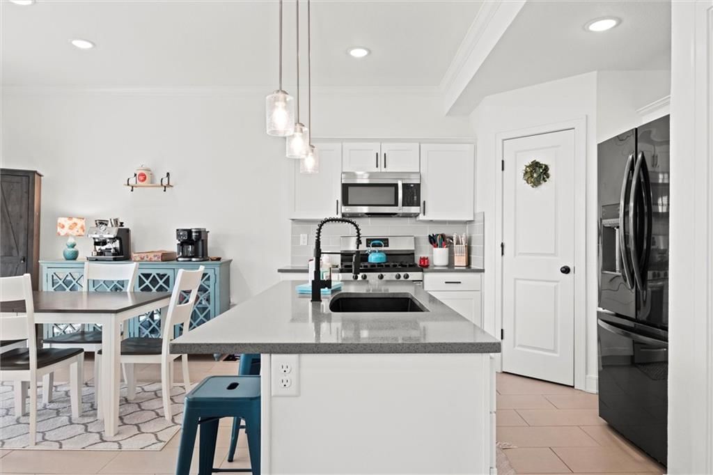 7381 Grand Slam Street — photo 18