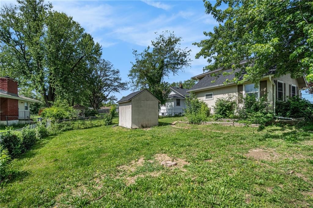 3837 NE Chaumiere Road — photo 27