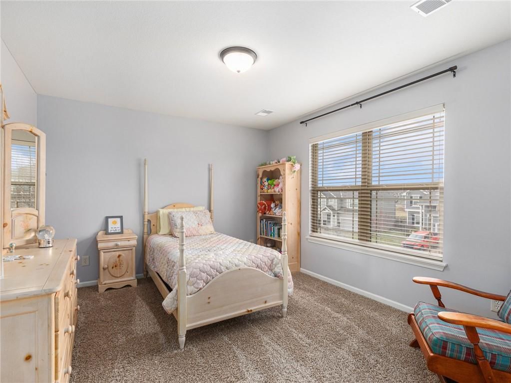 10205 N Mckinley Avenue — photo 18