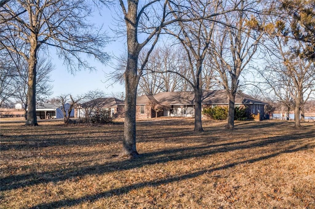 28008 S Belle Plain Road — photo 3