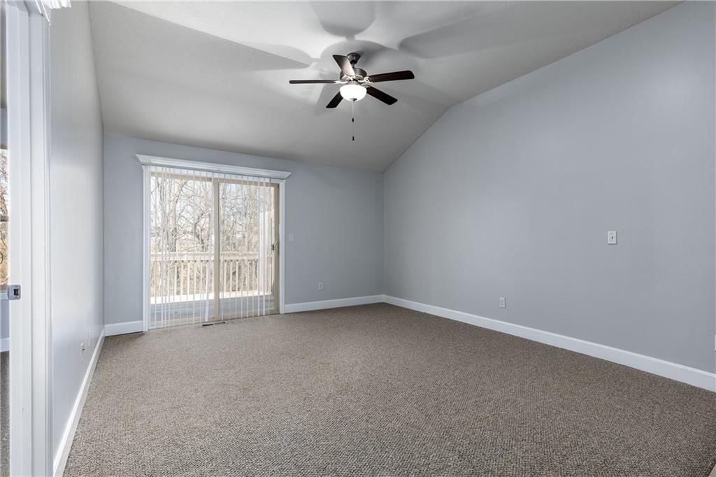 9320 N Robinhood Avenue — photo 11