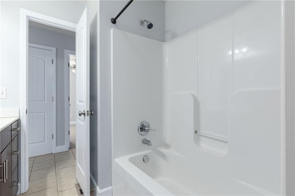 9320 N Robinhood Avenue — photo 19