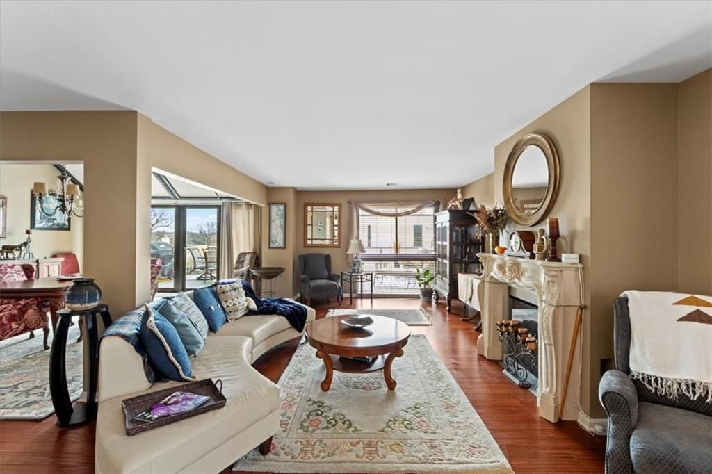 4551 Walnut Street — photo 9
