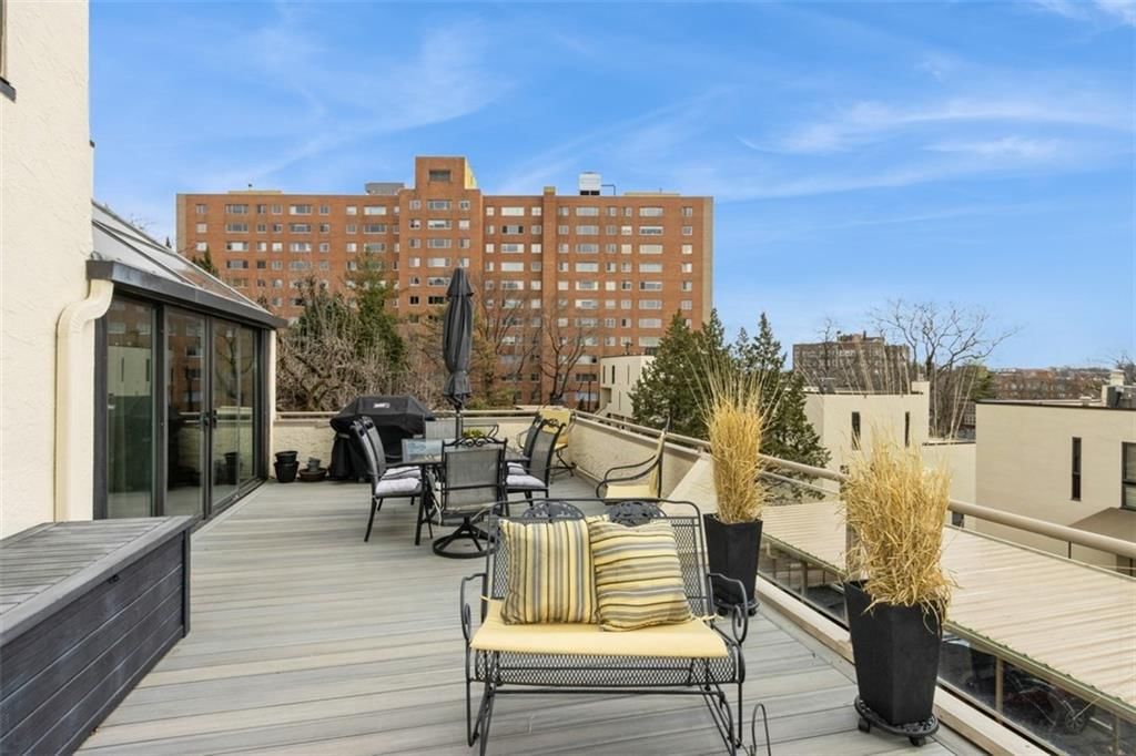 4551 Walnut Street — photo 29