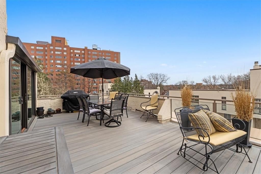 4551 Walnut Street — photo 30