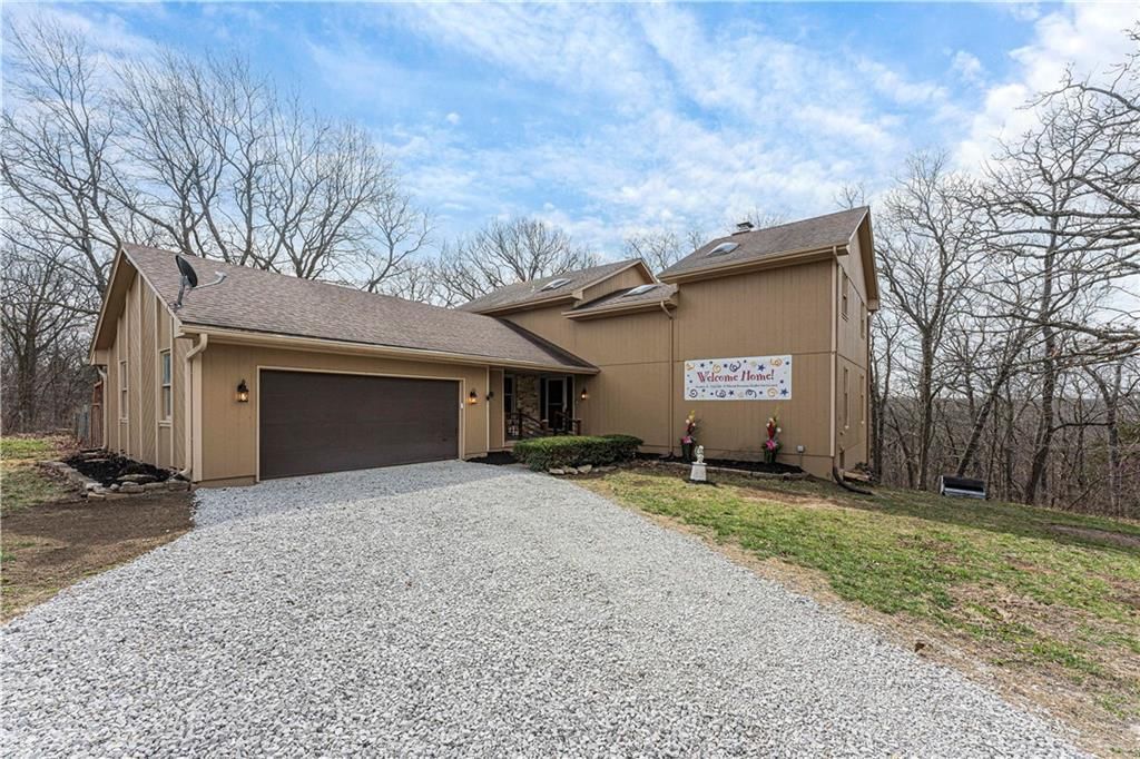 38009 E Colbern Road, Lone Jack, MO
