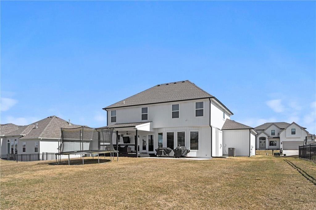 9408 N Belleview Avenue — photo 33