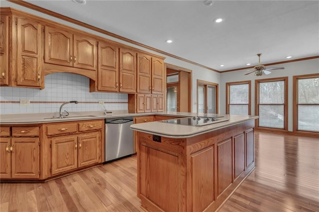7605 N Chestnut Avenue — photo 12
