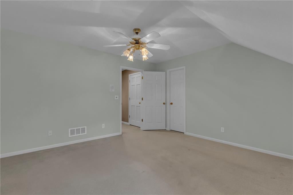 7605 N Chestnut Avenue — photo 29