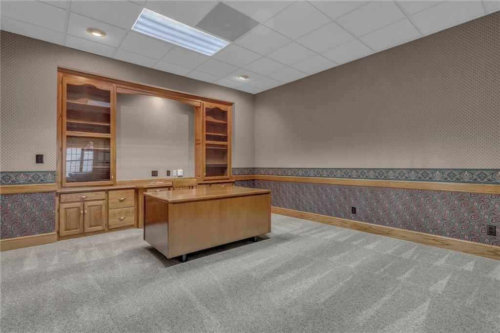7605 N Chestnut Avenue — photo 42