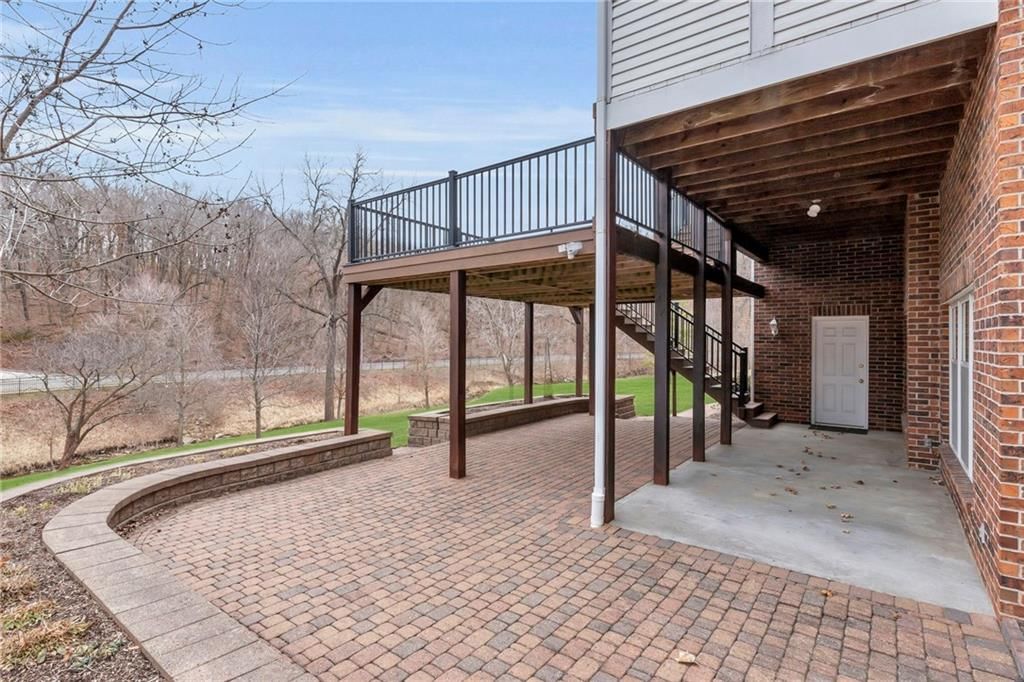 7605 N Chestnut Avenue — photo 59