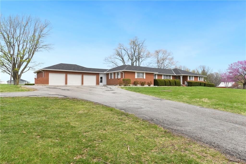 24800 Milton Thompson Road — photo 3
