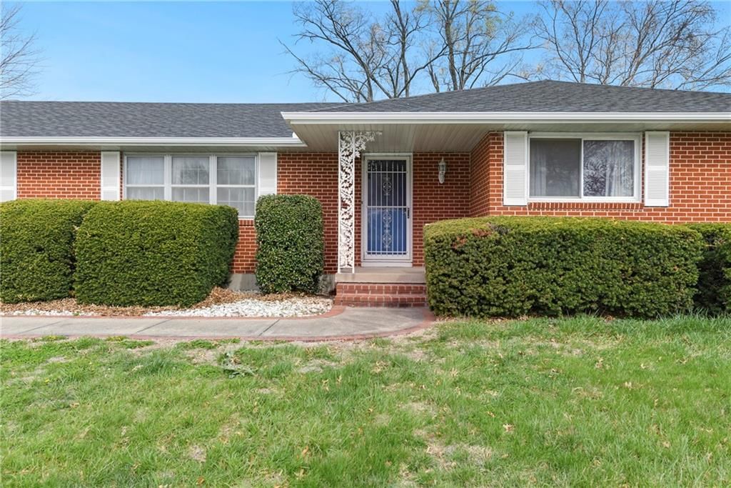 24800 Milton Thompson Road — photo 4