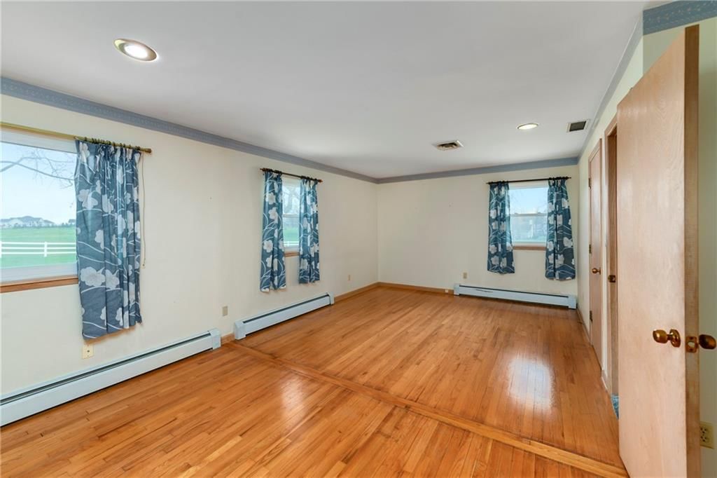 24800 Milton Thompson Road — photo 16