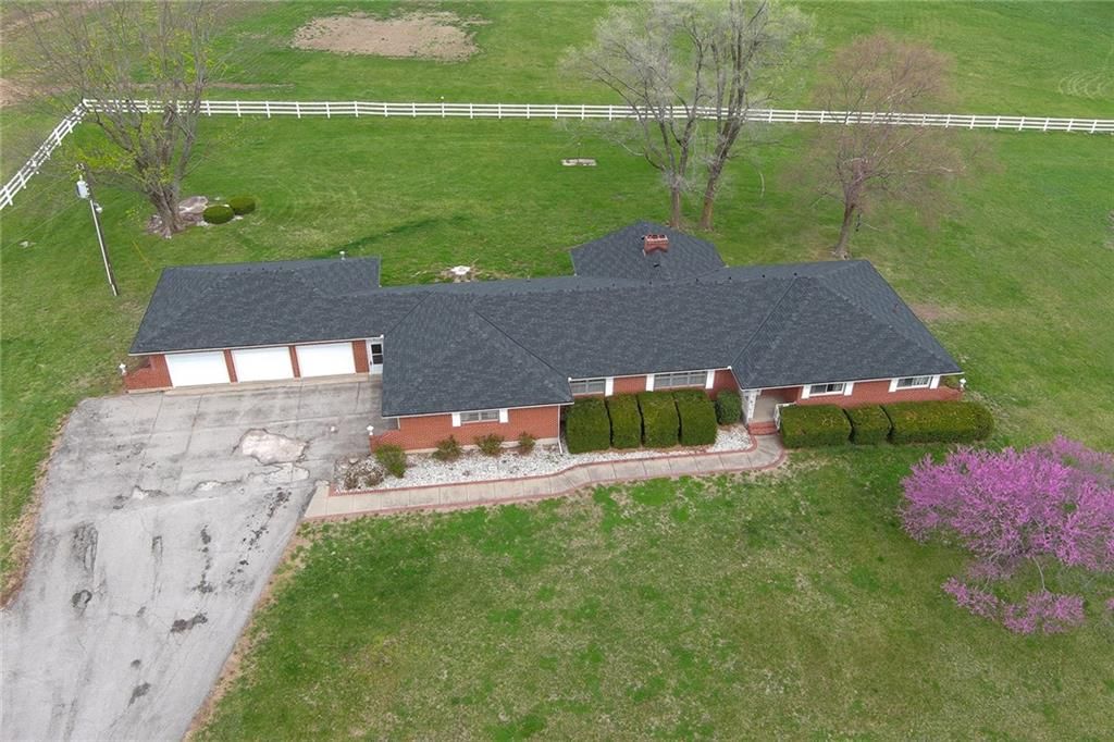 24800 Milton Thompson Road — photo 41