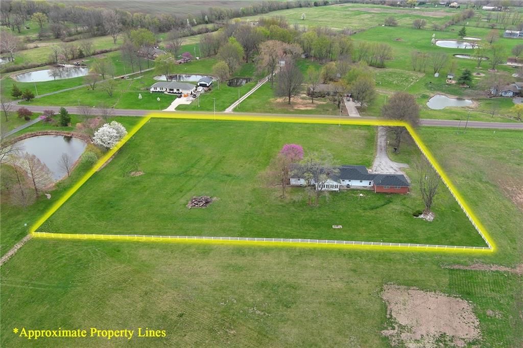 24800 Milton Thompson Road — photo 44