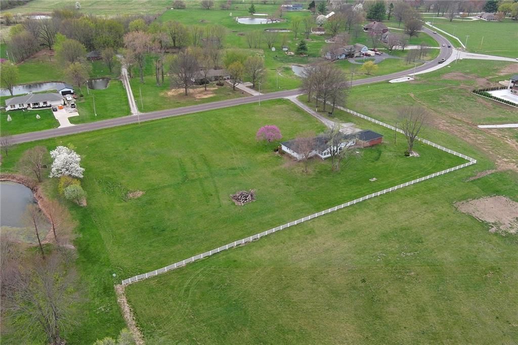 24800 Milton Thompson Road — photo 46