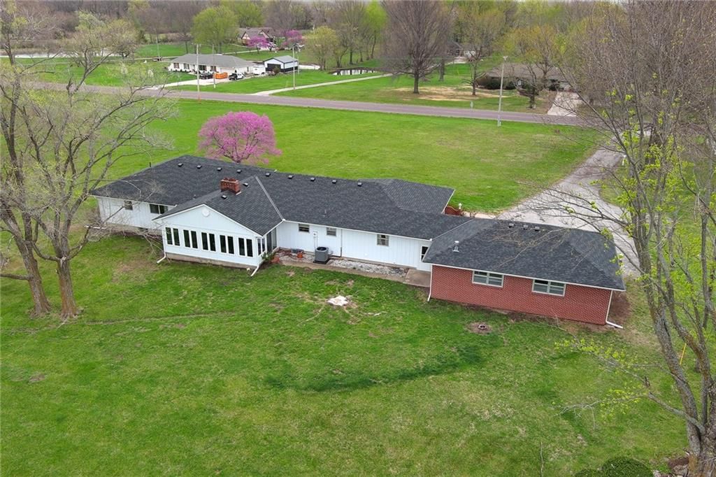 24800 Milton Thompson Road — photo 48