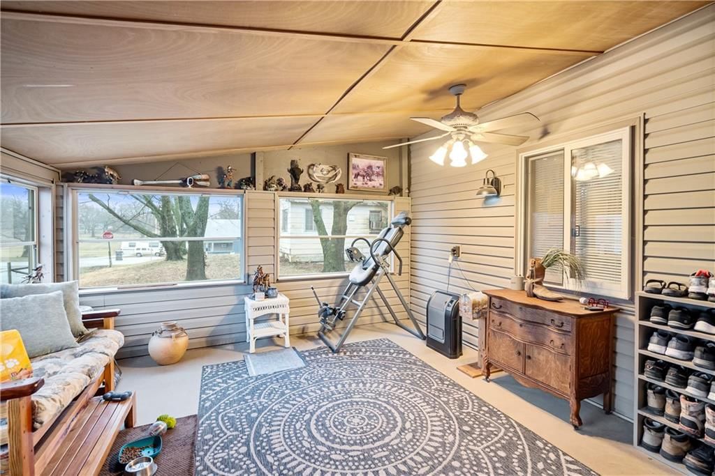 109 Julia N/A — photo 8