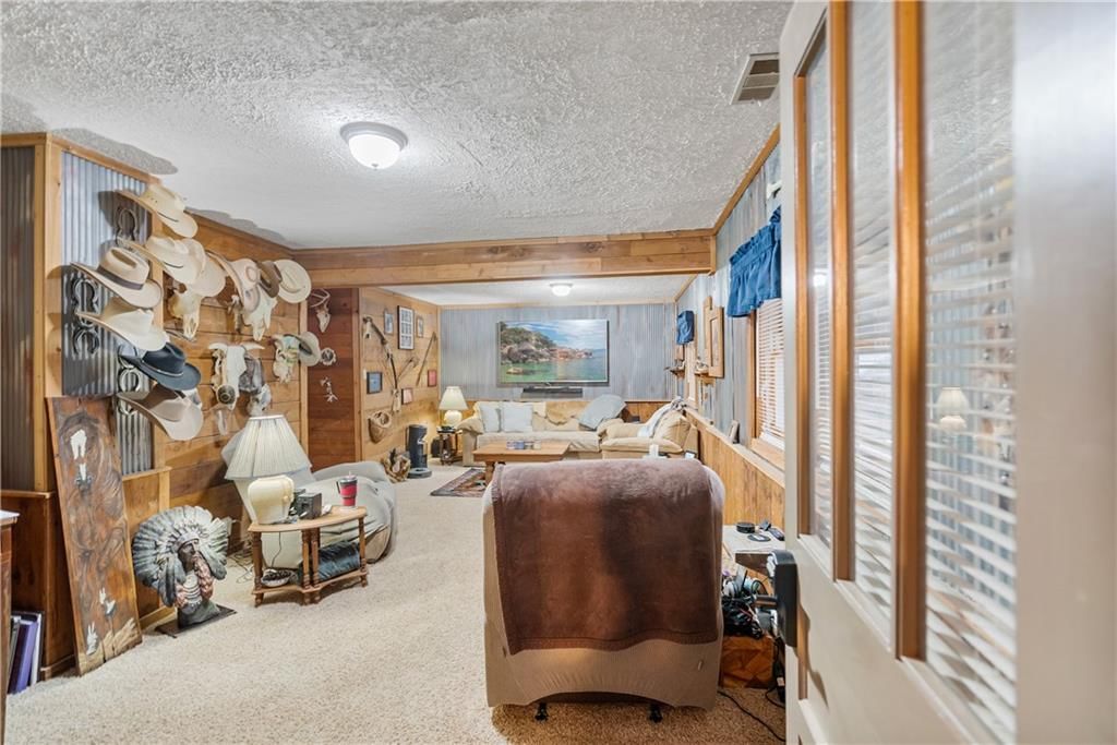 109 Julia N/A — photo 10