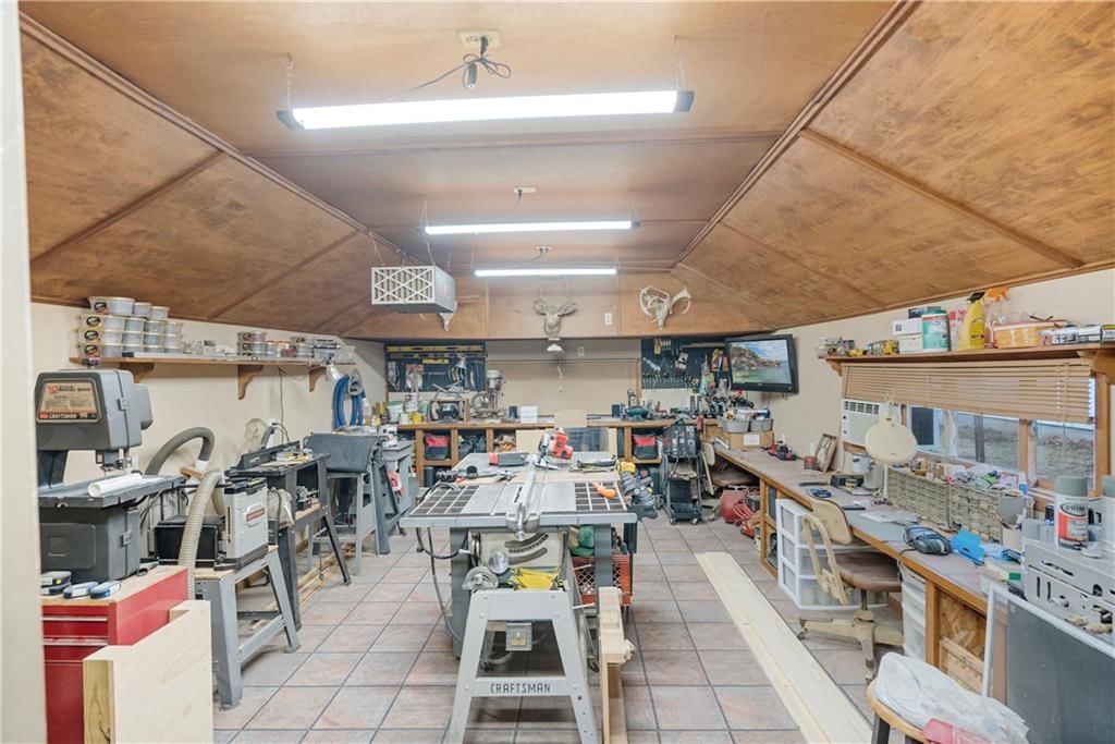 109 Julia N/A — photo 47